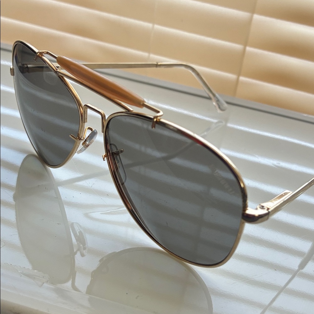 Vintage Bushnell Men’s Aviator Gold Frame Sunglasses with Black Lenses